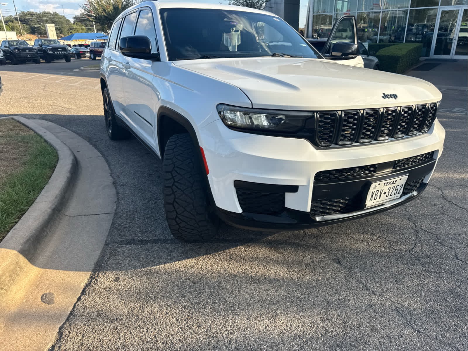 jeep grand cherokee l 2023 1C4RJKAG0P8731647 image jeep grand cherokee l 2023 1C4RJKAG0P8731647 image